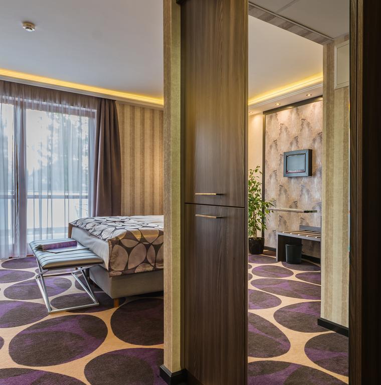 Victoria Garden Hotel Es Etterem Nyíregyháza Exteriér fotografie