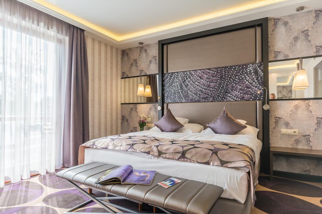 Victoria Garden Hotel Es Etterem Nyíregyháza Exteriér fotografie