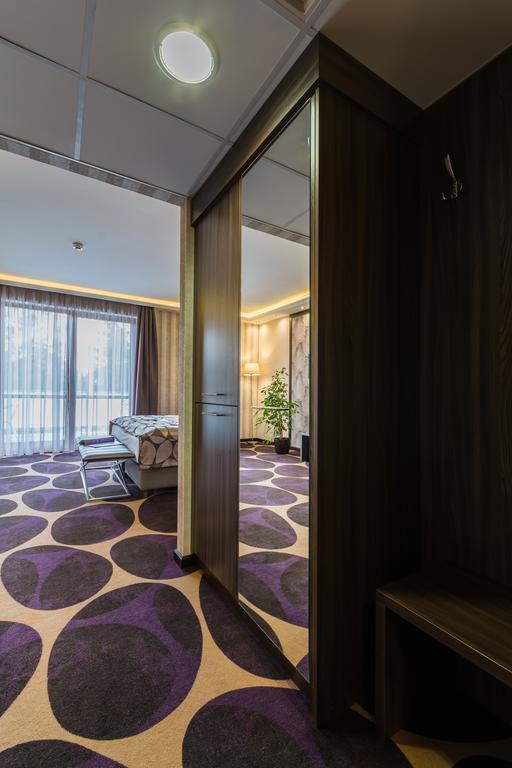 Victoria Garden Hotel Es Etterem Nyíregyháza Exteriér fotografie